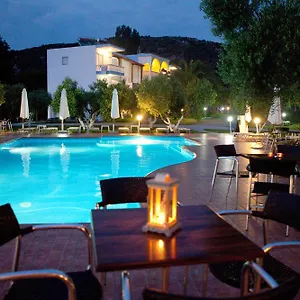 https://haus-risos.hotelschalkidiki.net