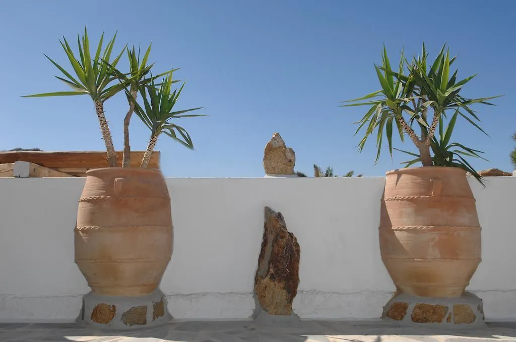 Peristeronas Village Klouvas Hotel