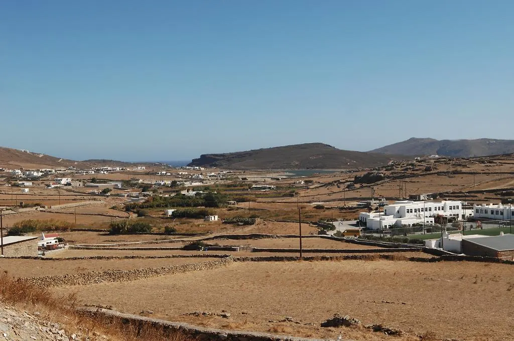 Peristeronas Village Klouvas Hotel